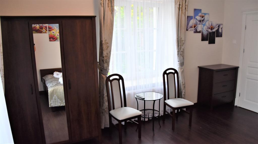 Willa Różana - Apartamenty i Pokoje Gościnne Sandomierz Exterior foto